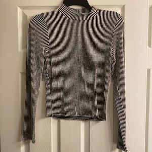 Long sleeve turtle neck crop top